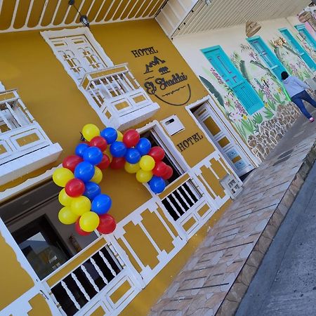Hotel Shaddai Филандиа Екстериор снимка